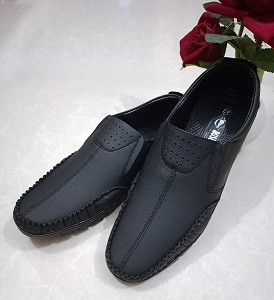 Unique Design Premium Quality Artificial Leather Men's Fashion shoes Casual Solid Moccasin For Men Black & Chocolate